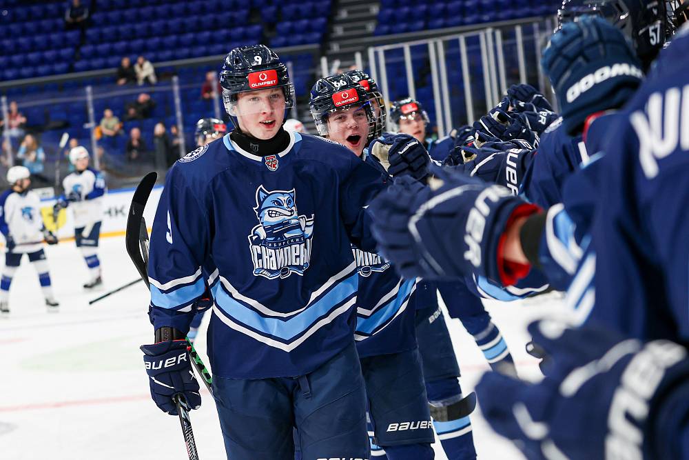 22.12.2025 "Сибирские Снайперы" - "Снежные Барсы"