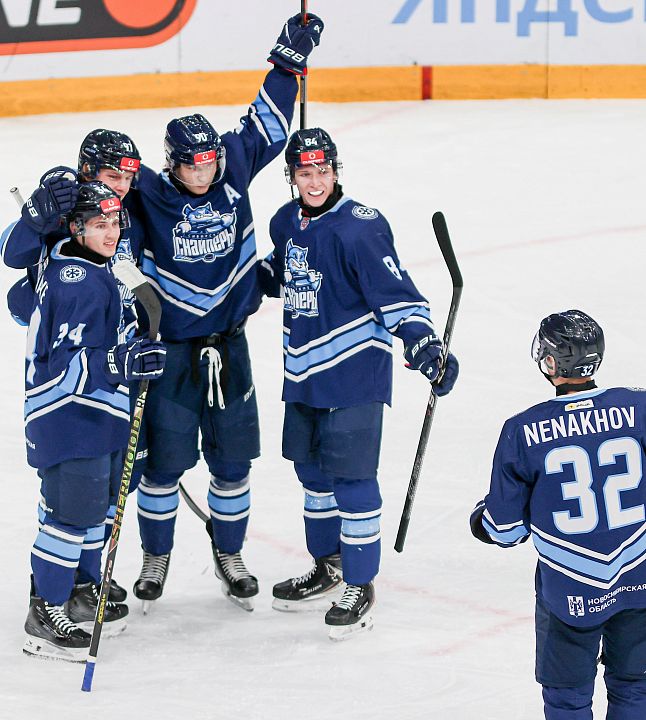 Обыгрываем "Молот"!