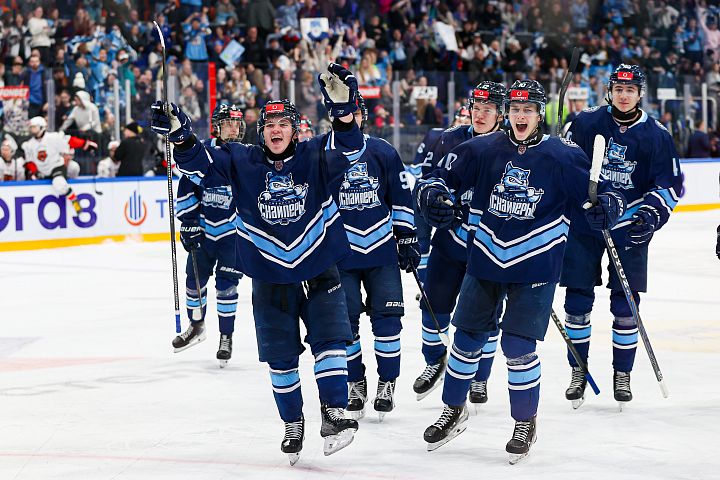 ОБЫГРЫВАЕМ "МЕДВЕДЕЙ"!